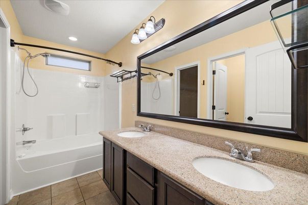 Bathroom, Dual Sink Vanities, Interior, Recessed Lighting
