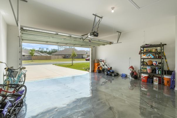 Garage, Interior