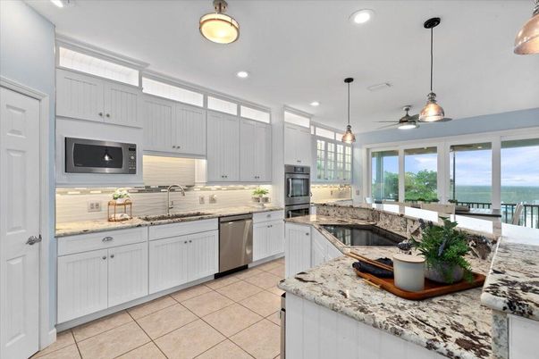 Interior, Kitchen, Pendant Lights, Recessed Lighting, Stainless Steel Appliances, Water