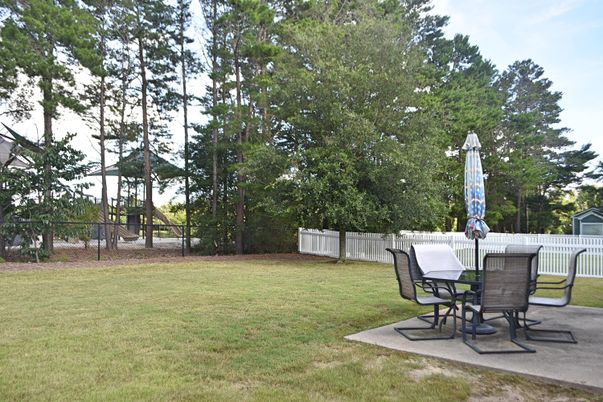 Backyard, Exterior, Playground