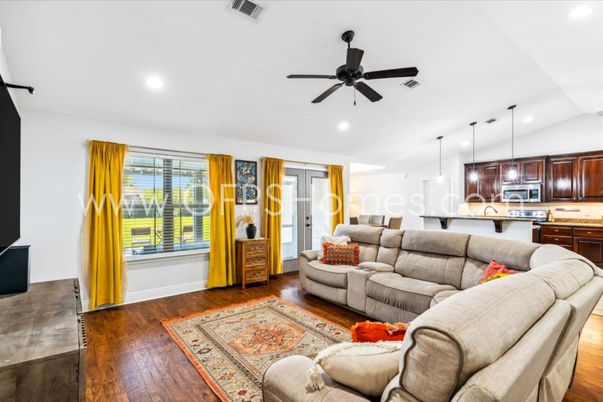 Interior, Kitchen, Living room, Pendant Lights, Recessed Lighting, Stainless Steel Appliances, Wood Texture Flooring