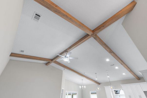 Empty room, Interior, Recessed Lighting, Wooden Beams