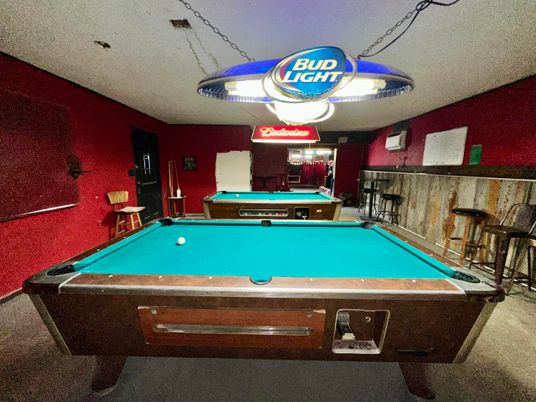 Billiard Table, Game Room, Interior