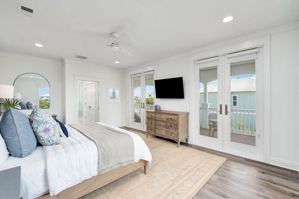Bedroom, Interior, Recessed Lighting, Water, Wood Texture Flooring