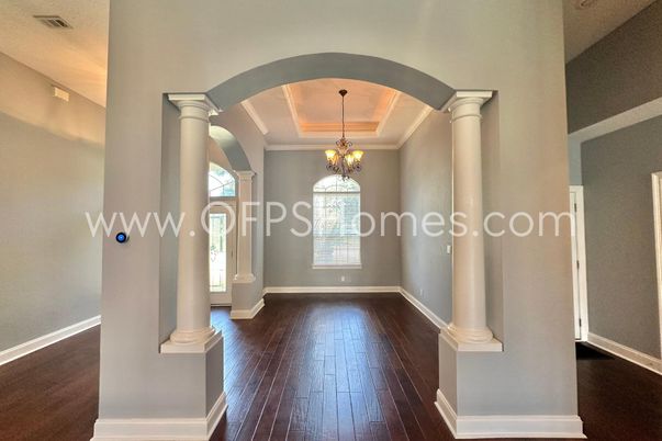 Chandelier, Interior, Wood Texture Flooring