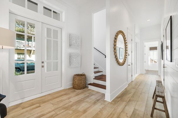 Interior, Recessed Lighting, Wood Texture Flooring