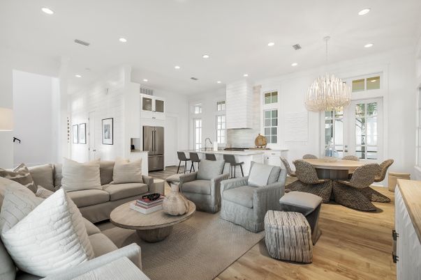 Chandelier, Dining room, Interior, Living room, Recessed Lighting, Wood Texture Flooring