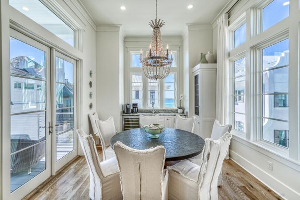 Chandelier, Dining room, Interior, Recessed Lighting, Wood Texture Flooring