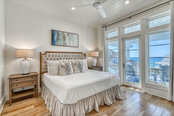 Bedroom, Interior, Recessed Lighting, Water, Wood Texture Flooring