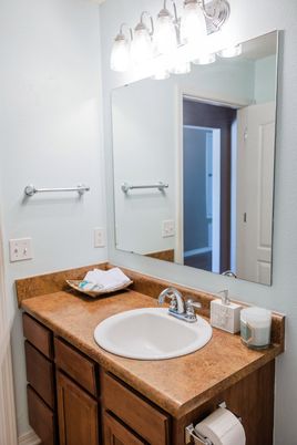 Bathroom, Dual Sink Vanities, Interior