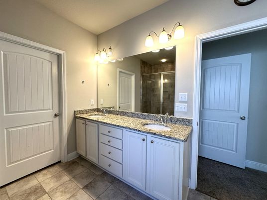 Bathroom, Dual Sink Vanities, Interior