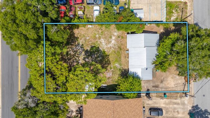 Exterior, Drone