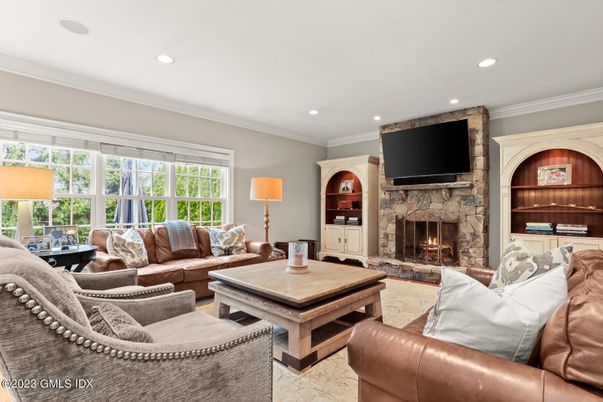 Fireplace, Interior, Living room, Recessed Lighting