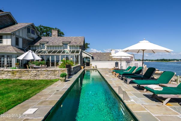 Exterior, Pool, Water