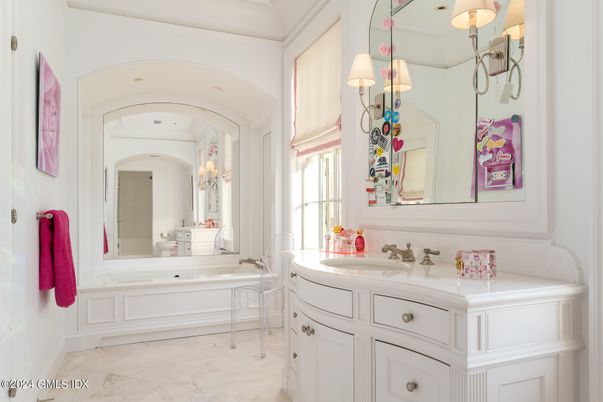 Bathroom, Dual Sink Vanities, Interior, Marble