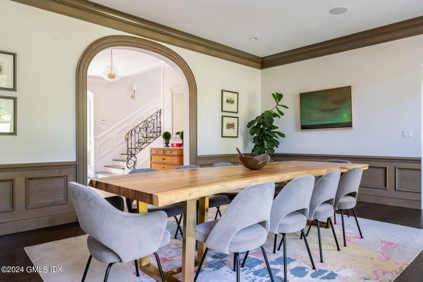 Chandelier, Dining room, Interior, Recessed Lighting, Wood Texture Flooring