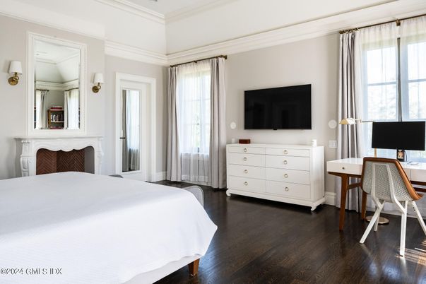 Bedroom, Fireplace, Home Office, Interior, Wood Texture Flooring