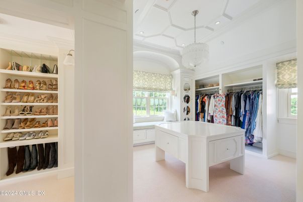 Chandelier, Interior, Recessed Lighting, Walk-in Closets