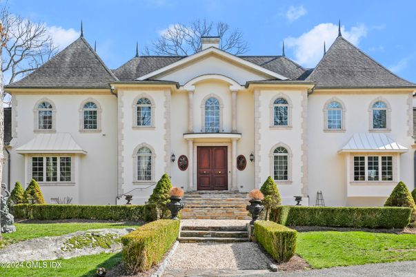 Exterior, Facade, French Provincial