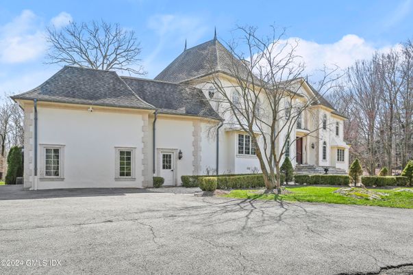 Exterior, Facade, French Provincial