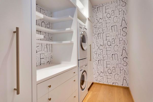 Interior, Utility Closets, Washer, Wood Texture Flooring
