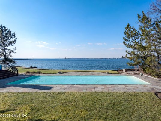 Exterior, Lake, Pool