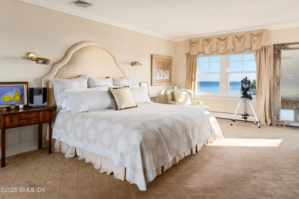 Bedroom, Interior, Water