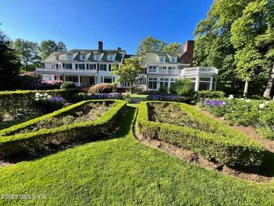 Backyard, Exterior, Facade, French Provincial