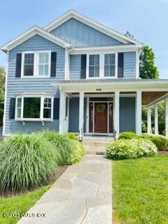 Exterior, Facade, American Craftsman
