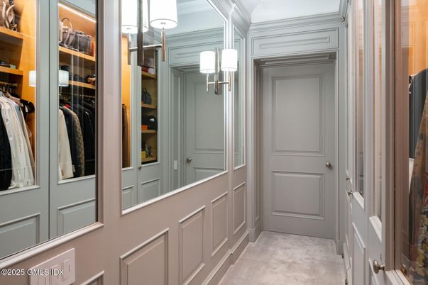 Interior, Walk-in Closets