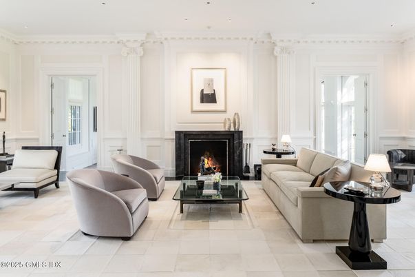 Fireplace, Interior, Living room, Recessed Lighting