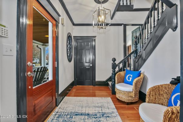 Interior, Pendant Lights, Wood Texture Flooring