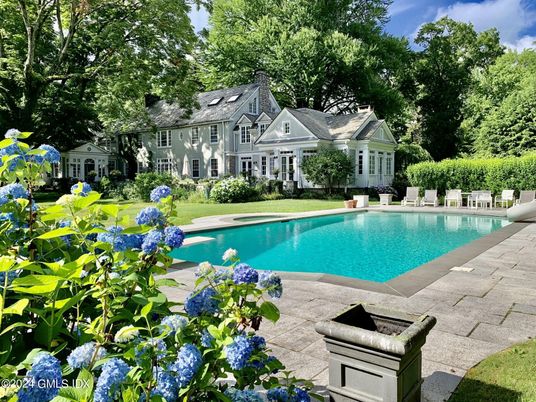 Exterior, Pool, Solar Panels
