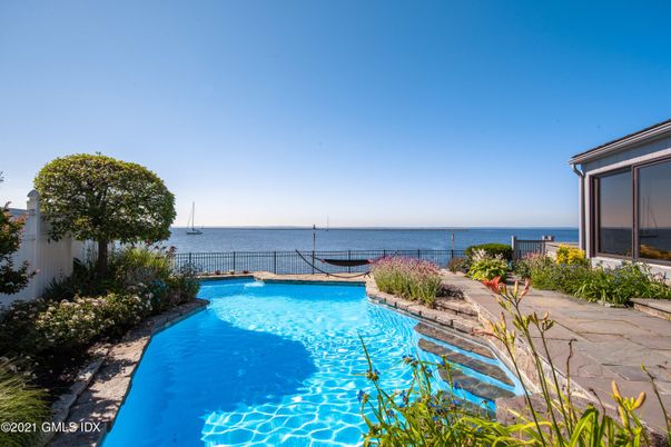 Exterior, Lake, Pool, Water