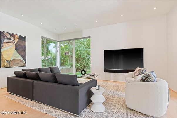 Interior, Living room, Recessed Lighting, Wood Texture Flooring