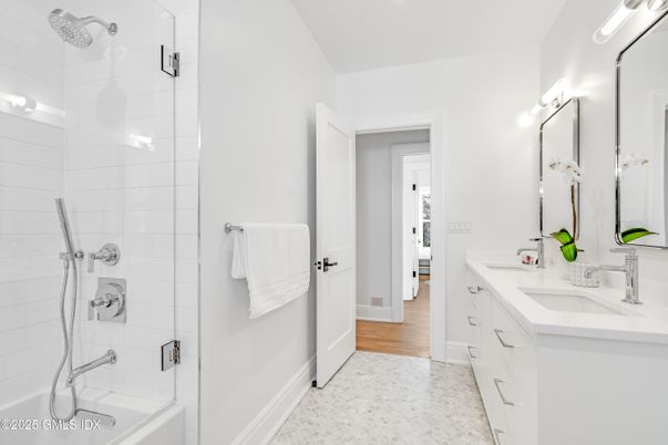 Bathroom, Dual Sink Vanities, Interior, Wood Texture Flooring