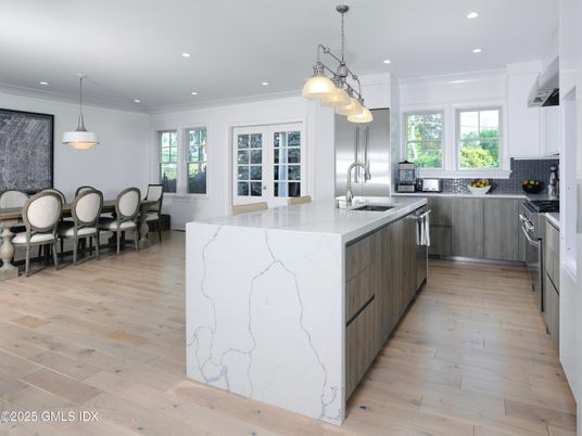 Dining room, Interior, Kitchen, Pendant Lights, Recessed Lighting, Stainless Steel Appliances, Wood Texture Flooring