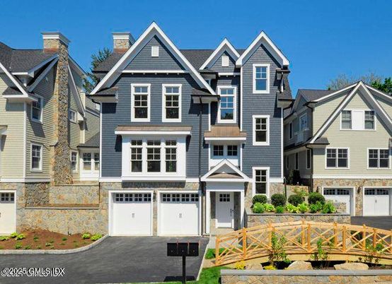 Attached, Exterior, Facade, Rowhouse