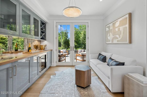 Interior, Living room, Pendant Lights, Recessed Lighting, Wood Texture Flooring