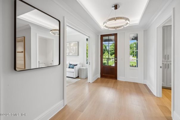 Interior, Pendant Lights, Wood Texture Flooring