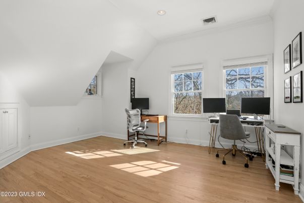 Home Office, Interior, Recessed Lighting, Wood Texture Flooring