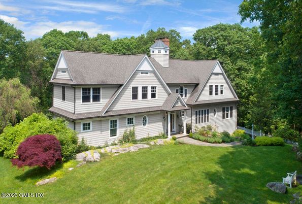 Exterior, Facade, Farmhouse