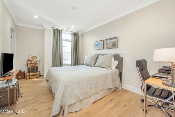 Bedroom, Home Office, Interior, Recessed Lighting, Wood Texture Flooring