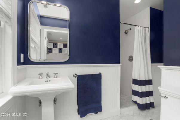 Bathroom, Interior, Marble, Recessed Lighting