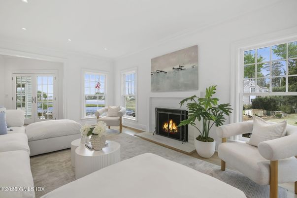 Fireplace, Interior, Living room, Recessed Lighting