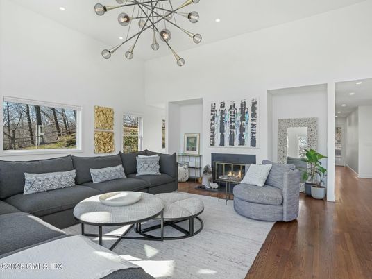 Fireplace, Interior, Living room, Pendant Lights, Recessed Lighting, Wood Texture Flooring