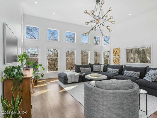 Interior, Living room, Pendant Lights, Recessed Lighting, Wood Texture Flooring