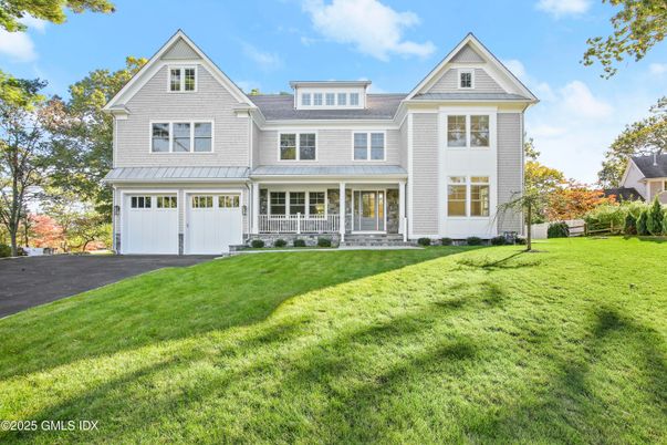 Attached, Exterior, Facade, Farmhouse
