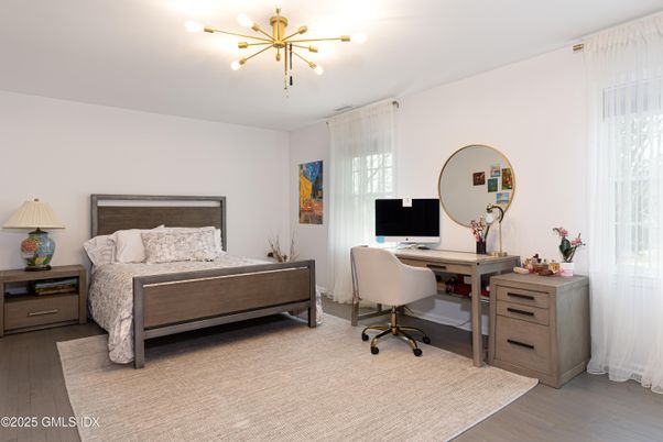 Bedroom, Home Office, Interior, Pendant Lights, Wood Texture Flooring