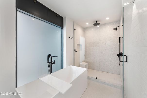 Bathroom, Free Standing Baths, Glass Shower, Interior, Recessed Lighting